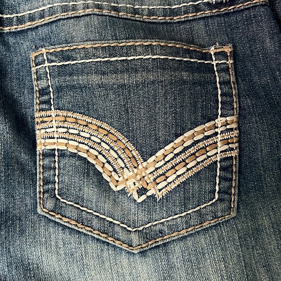 Earl Jean Denim Rolled Cuff Capris - size 8 - Picture 11 of 11